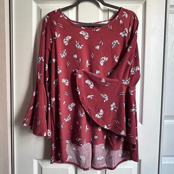 Dark Pink Floral Lauren Conrad Large Bell Sleeve Top, High Low Hem, Keyhole Back - Picture 2 of 12